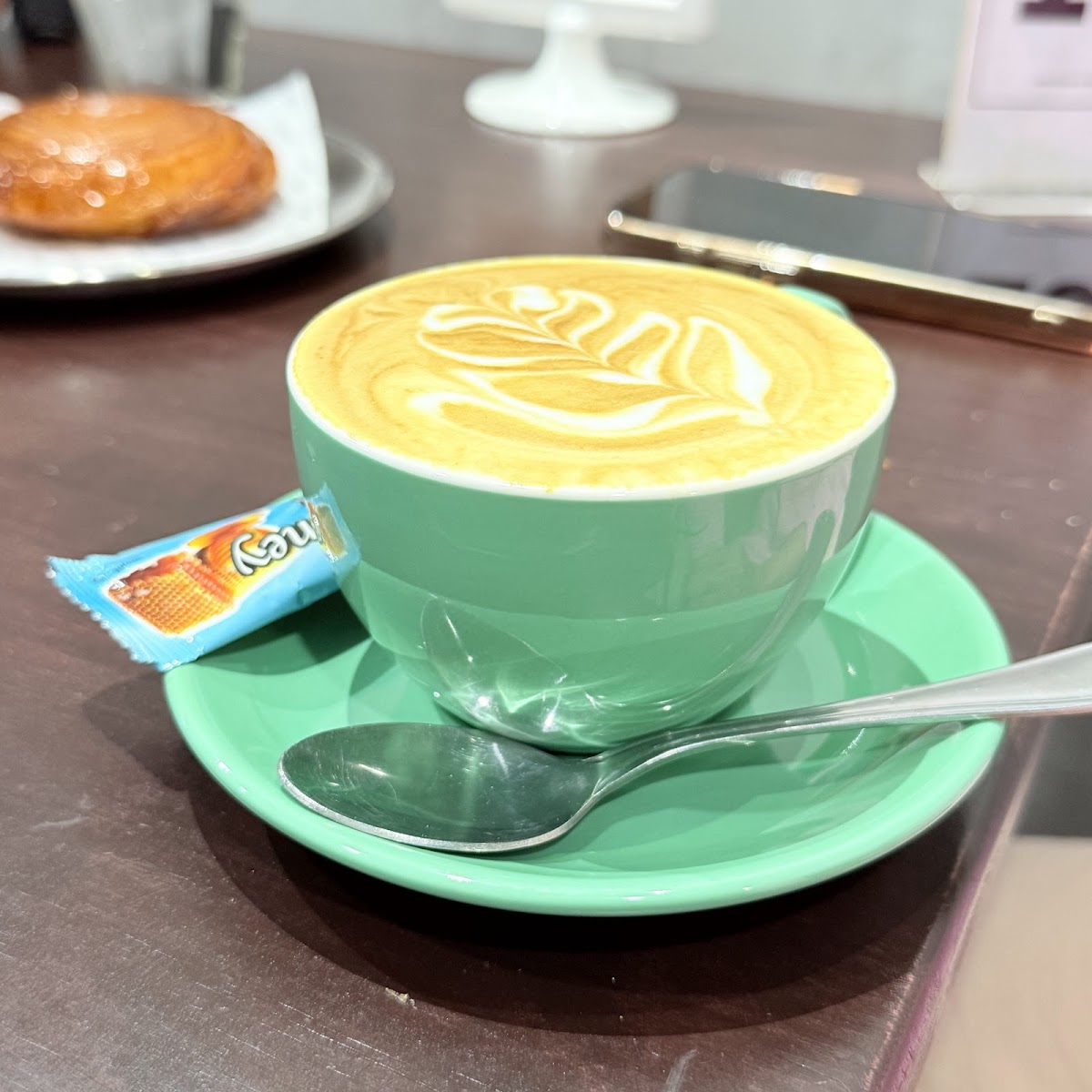 Noon Viennoiserie Cafe Photos 2